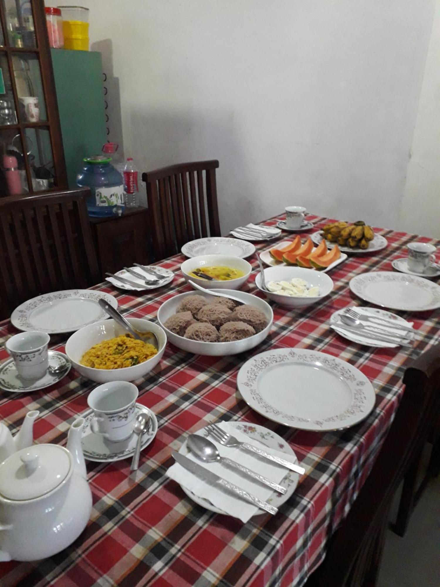 Saman Homestay Тангале Екстериор снимка