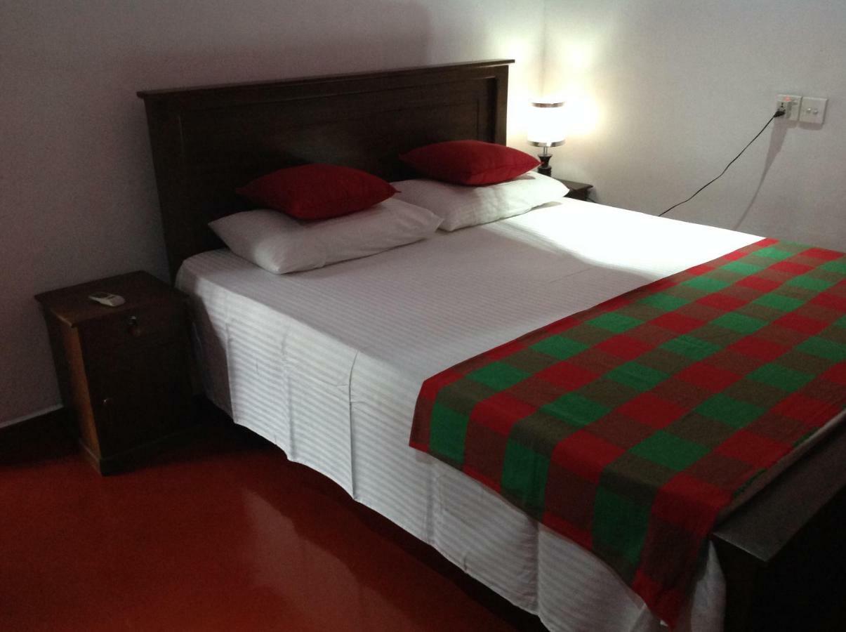 Saman Homestay Тангале Екстериор снимка